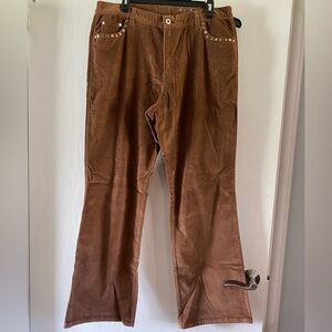 Sag Harbor Men's Corduroy Pants in Rich Brown